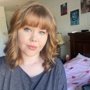 Meet your Posher, Crystal